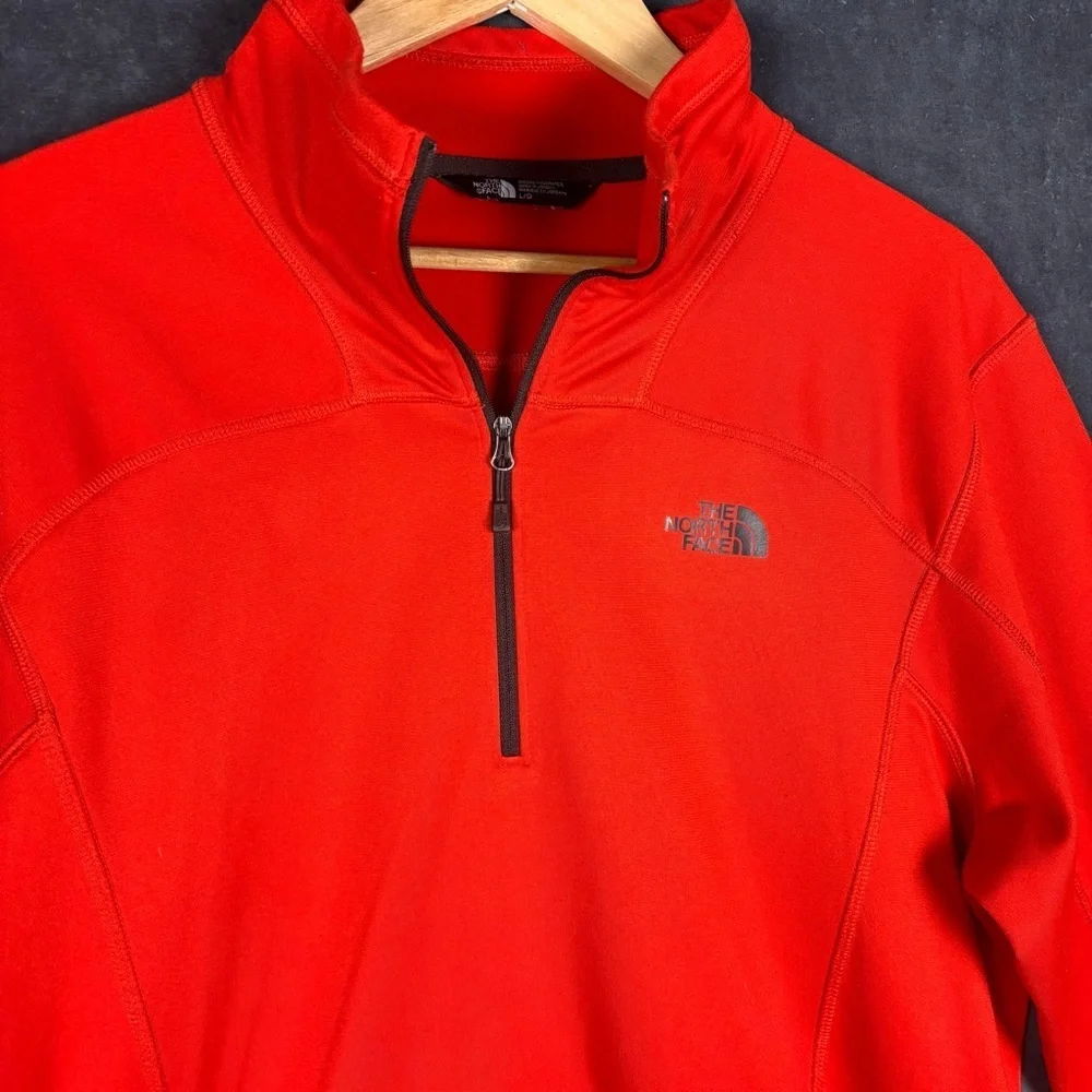 The North Face Red Quarter-Zip Micro Fleece Pullover – Men’s Large